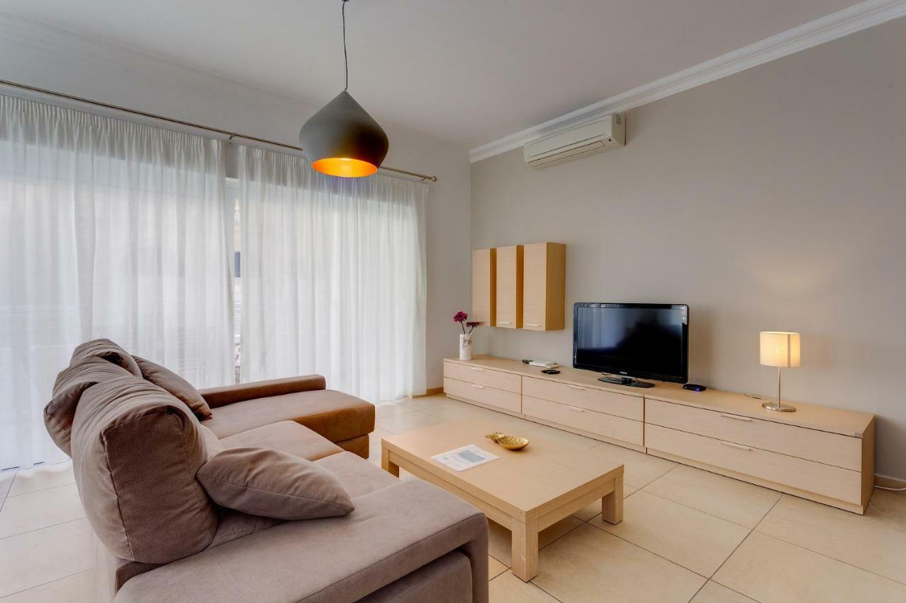 Apartment In Fort Cambridge With Pool Sliema Zewnętrze zdjęcie