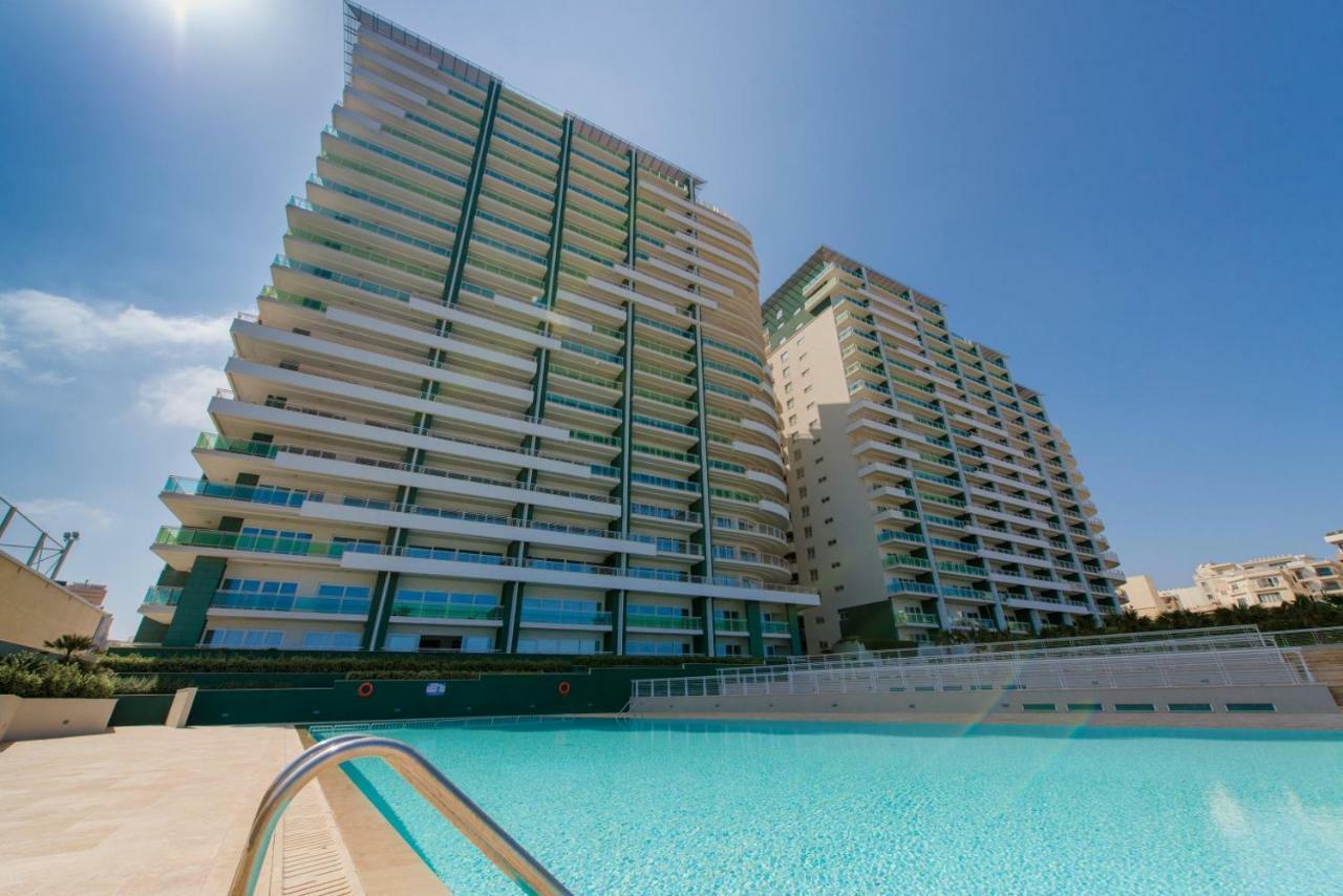 Apartment In Fort Cambridge With Pool Sliema Zewnętrze zdjęcie