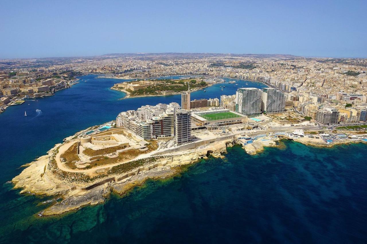 Apartment In Fort Cambridge With Pool Sliema Zewnętrze zdjęcie