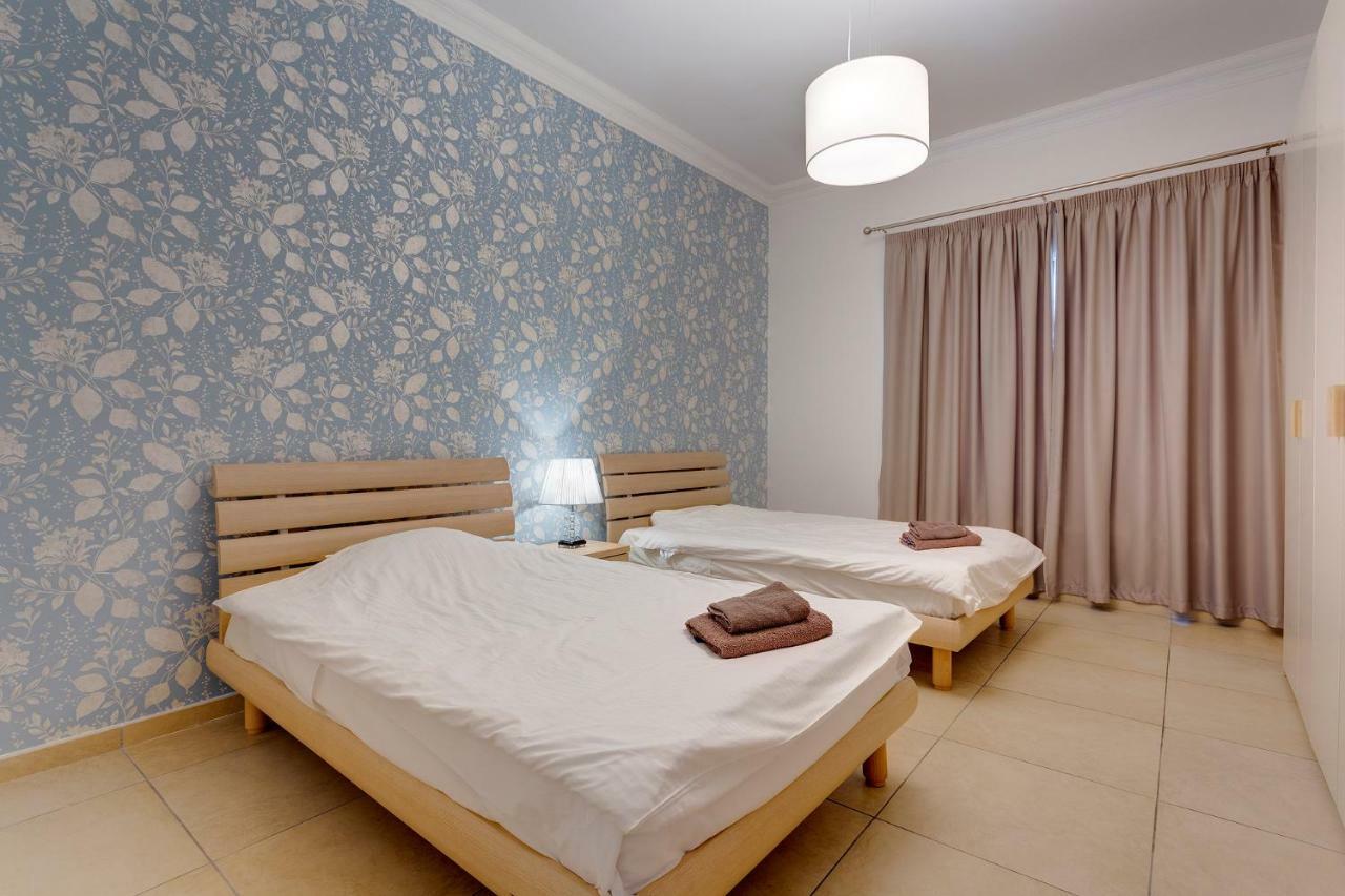 Apartment In Fort Cambridge With Pool Sliema Zewnętrze zdjęcie