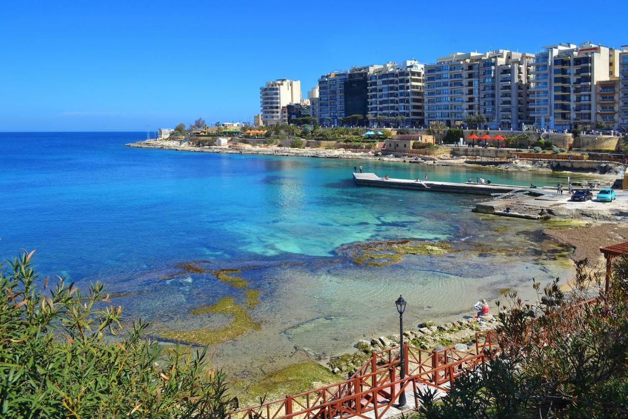 Apartment In Fort Cambridge With Pool Sliema Zewnętrze zdjęcie