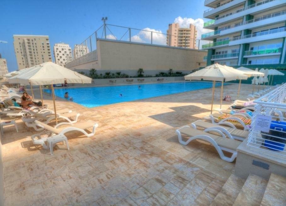 Apartment In Fort Cambridge With Pool Sliema Zewnętrze zdjęcie